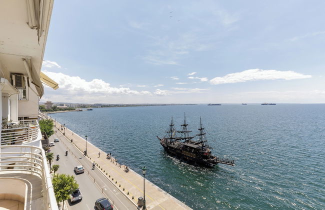 Infinity & Beyond seafront apartments - Foto 42