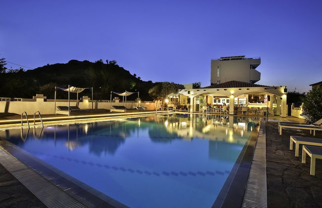 Malibu Boutique Studios - Photo 62