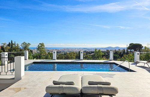 Villa with private pool & outdoor kitchen - Photo 1