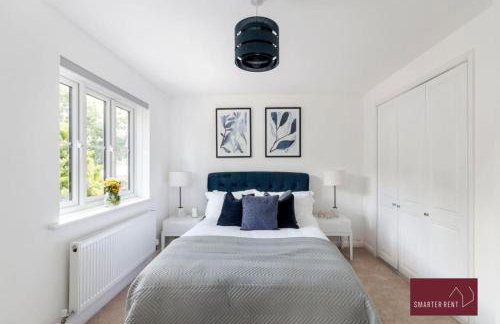 Guildford - 3 Bedroom Home - Driveway & Garden - Photo 11