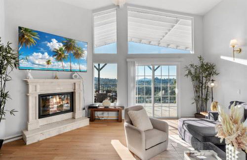 Entire Private Home with 4 Bedrooms 2 Bathrooms, Pool, View, 4 Parking, King Bed, Big Yard, Available Now - Foto 18