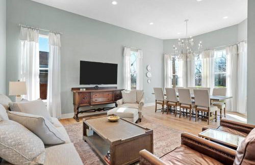 Gloria Estate- 2 blocks to Silos - Foto 9