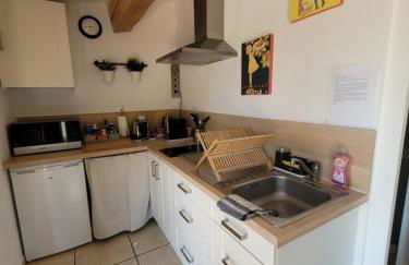 Studio dans maisonnette en pierre - Foto 6