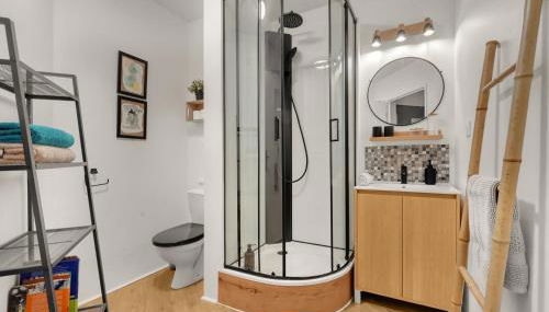 La Bulle Bleue - Parking-Terrasse-aéoport-MEET - Foto 3, Shower