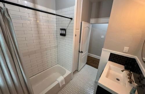 Tampa Heights Prohibition Era Bungalow - Foto 6