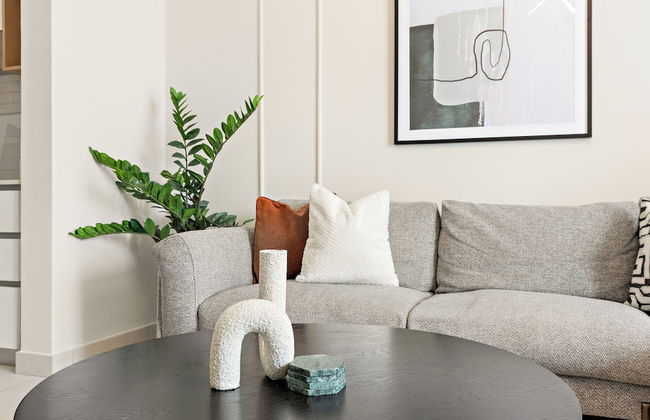 Silkhaus Reflection Tower - Photo 21