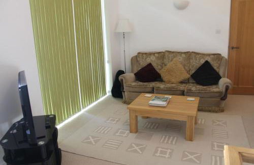 Pear Tree House Studio - Photo 10