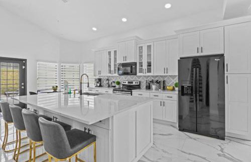 Serene Villa Haven at Allevo Homes - Foto 4