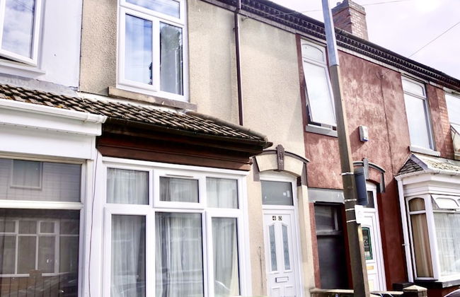 Lovely 6 bed Property Located Within Dudley - Foto 16