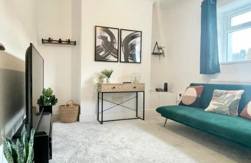 Llangyfelach Peaceful 3BR Stay with Parking - Foto 1