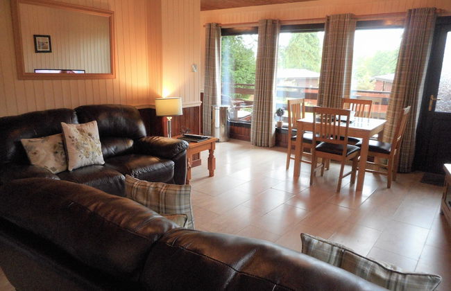 Birch Lodge 22 With Hot Tub, Newton Stewart - Photo 12