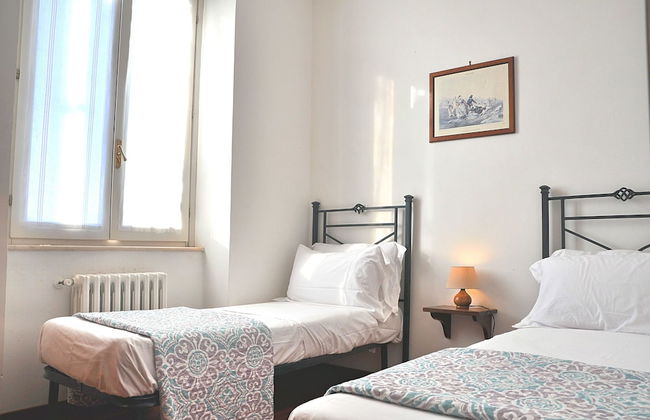 Villa Montecasciano - 8 Sleeps Private Garden - Foto 45