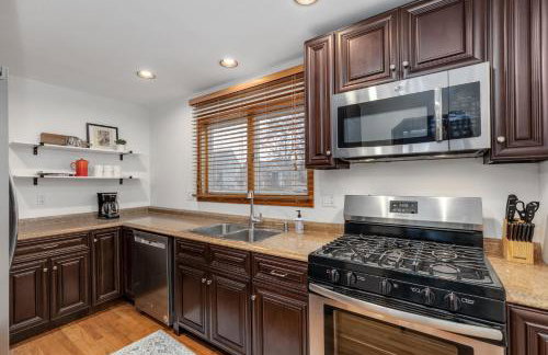 4 br Lakehouse, Fire Pit, King Beds, Bunk room - Foto 33