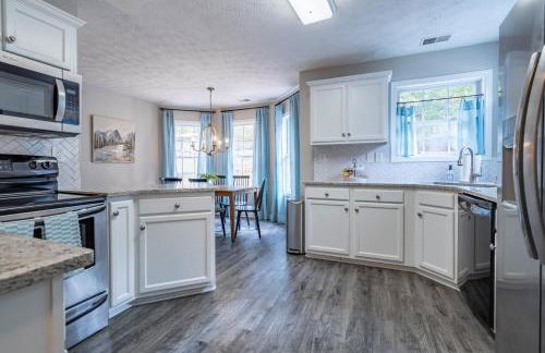 Spacious 3BR Home on Sprawling Serene Grounds - Foto 4