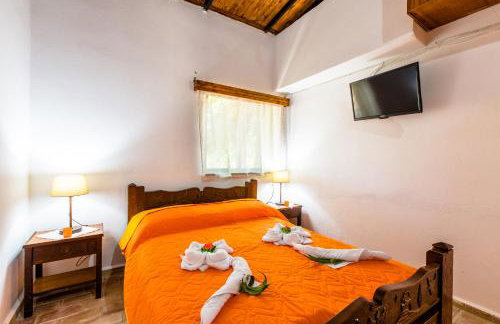 Aadonis traditional house on the Sea - Photo 18