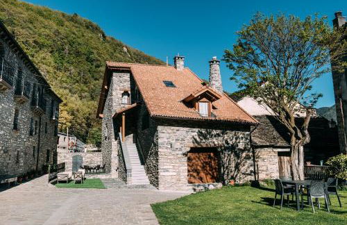 Casa Rural Monte Perdido - Photo 1