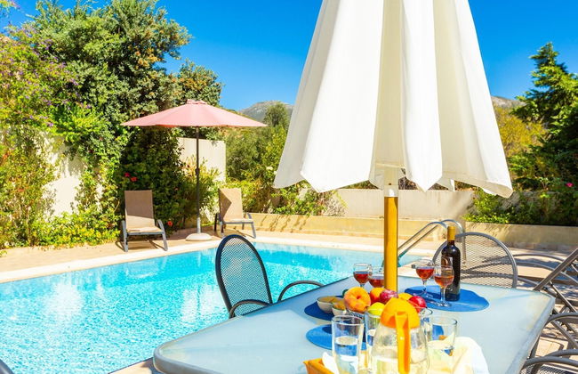 Villa Semeli Large Private Pool Walk to Beach Sea Views A C Wifi Car Not Required Eco-friendl - 1879 - Foto 20