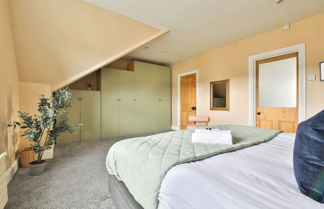 4 Bed House with Pool Table & Parking - Foto 9