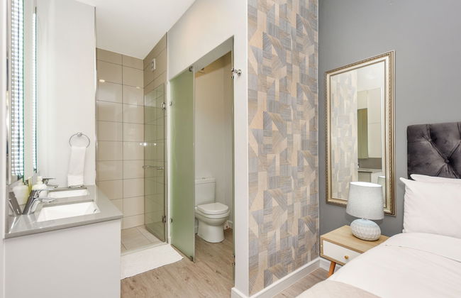 Easy Stay - The Median - Photo 46