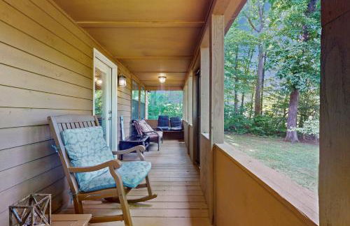 Charming Dog Friendly Home Sleeps 6 Deck Grill - Foto 22