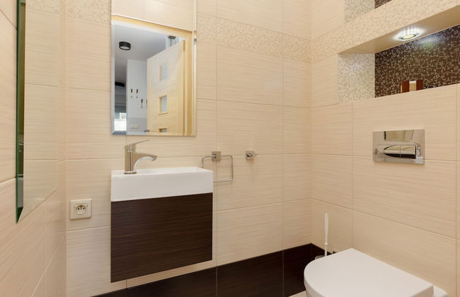 Spacious Targowek Apartment by Renters - Foto 32