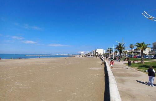"LE COEUR GRAU" 4 personnes , parking privé , proche mer et tout commerces , 10 mn du centre ville à pieds - Foto 16