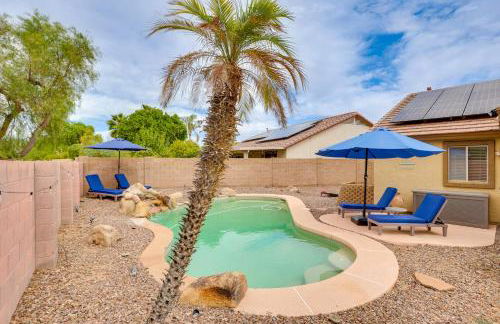 Spacious and Fenced Yard Pet-Friendly Surprise Home - Foto 29