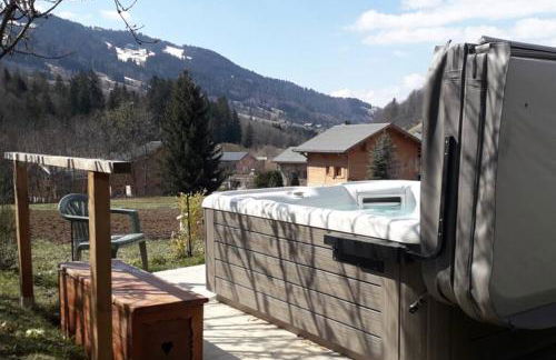 A4 km de Megève très joli studio avec jacuzzi ,vue sur les montagnes au calme - Foto 28