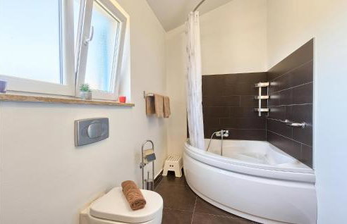 Awesome Home In Naselje Muzini - Foto 48