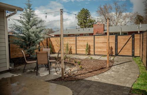 Downtown Boise Sunset Ave Romantic Private Suite - Photo 26