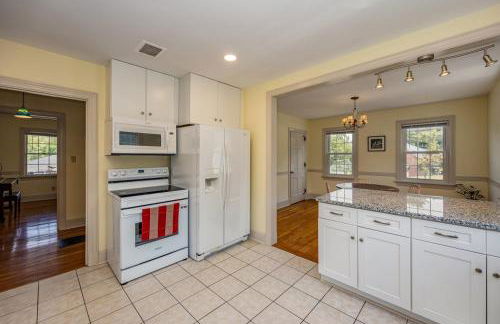 Harrisonburg Hidden Gem Across from JMU & Hotspots - Foto 20