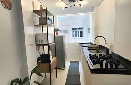 Belo Apto no Gonzaga - uma quadra da praia - Foto 22