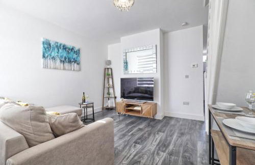 Comfy 4 Bed, Sleeps 8, fast WIFI, Contractor friendly - Foto 20