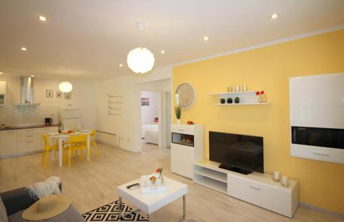 Apartment Lorena with pool - Foto 8