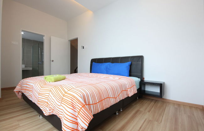 Shamrock Beach Villas 9 - Photo 2