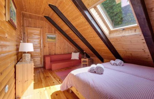 Beautiful Home In Samobor With Kitchen - Photo 31