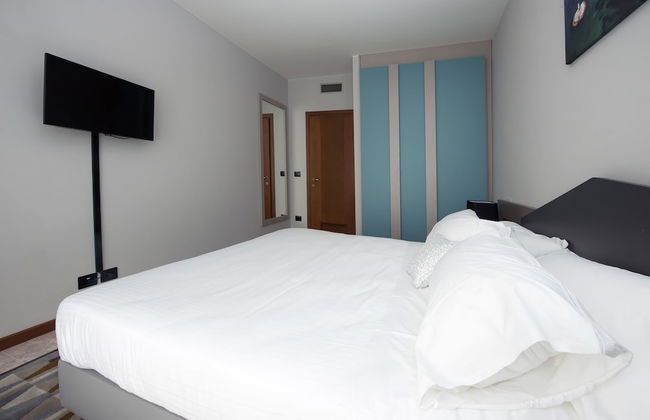 Suites Marilia Apartments - Photo 14