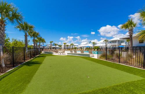 Sandy Cheeks Pet Friendly - Photo 98