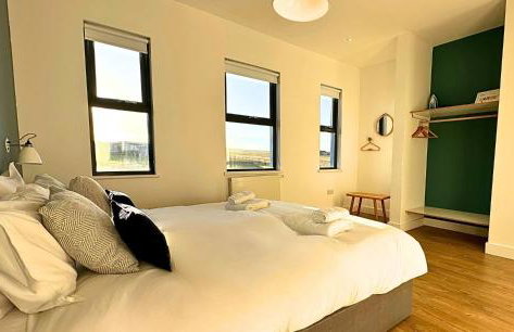 Kitty Lass- 2 Bed Luxury Apartment by Together Travel - Photo 4