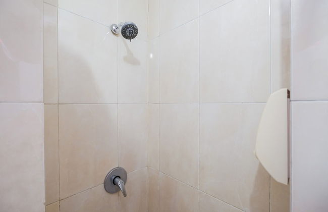 Scenic And Homey Studio Apartement At Mangga Dua Residence - Photo 6