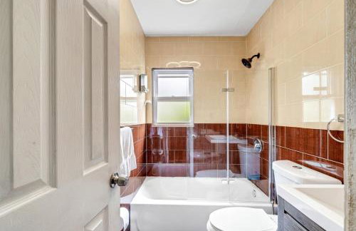 Modern Cozy 3BR Home Just 10 mins From JFK! residence - Foto 19