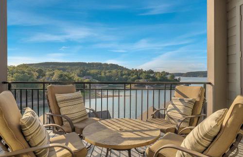 Mallard Pointe Unit 200- Luxury Condo- Conveniently Located! - Foto 6