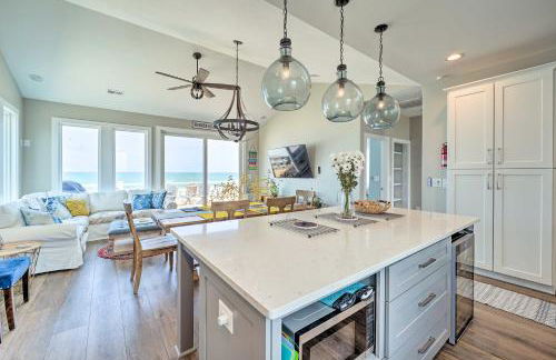 Beachfront Oasis with 2 Large Decks, BBQ and Views! - Foto 9