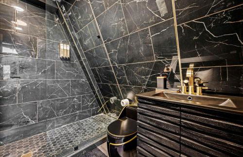 Modern A-Frame Cabin with Breathtaking Views of the Smoky Mountains, Perfect for Families or Groups - Foto 25