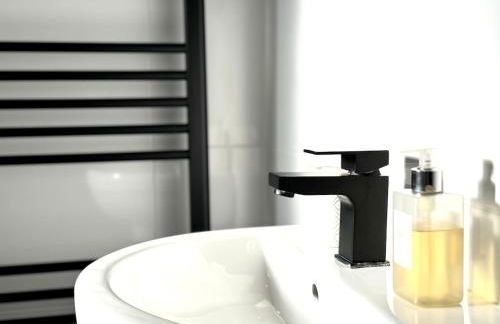 Peak District Getaway Retreat! The most Stunning Garden Views - Firepit - Brand newly refurbished - Perfect for friends & family getaways - Photo 15