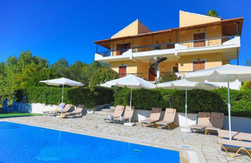 Cochelli Lower Pool Walk to beach WiFi AC - Foto 1