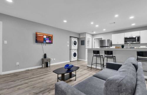 Bright 1BR Condo close to Food and Entertainment - Foto 3