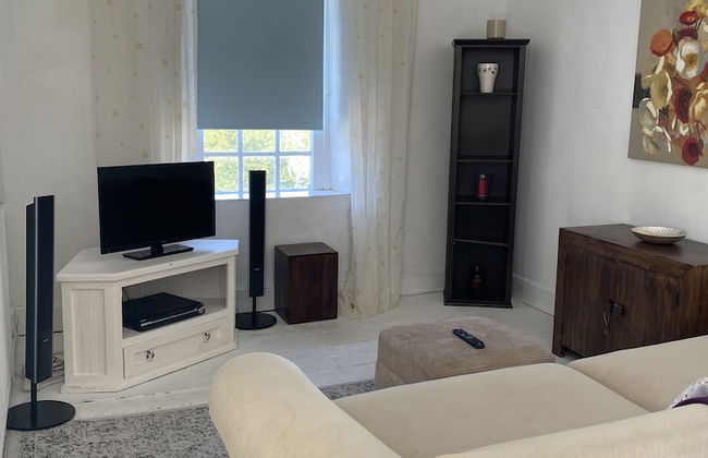 Stunning 2-bed Apartment Above Schooners Bar - Foto 19