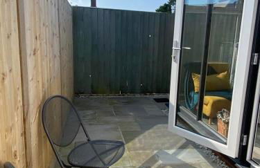 The Salty Bee - Photo 17