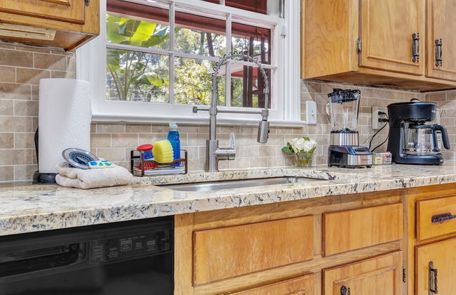 Hudson Manor 4 Bedroom Home by RedAwning - Foto 14